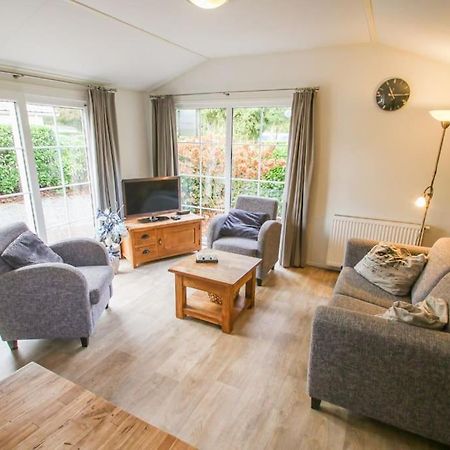Luxe Vrijstaande Chalet Эпе Экстерьер фото