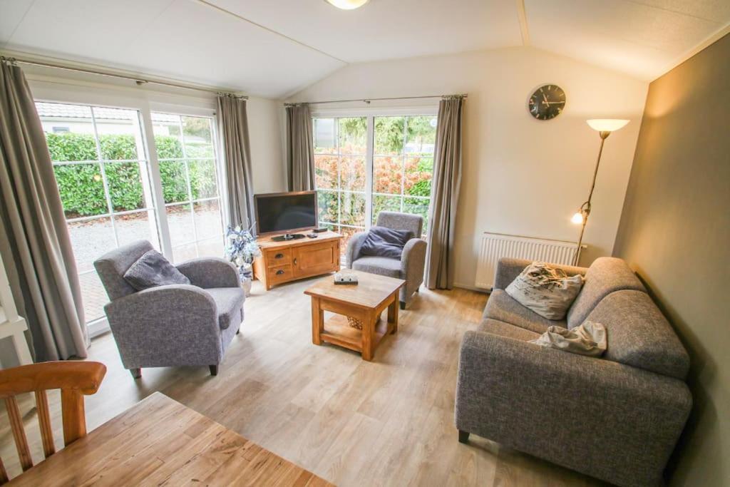 Luxe Vrijstaande Chalet Эпе Экстерьер фото